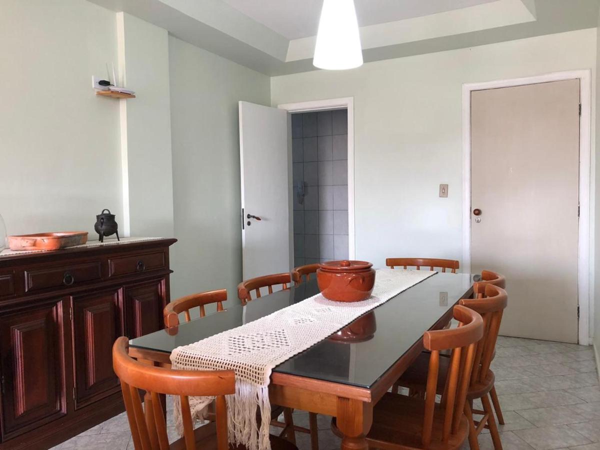 Tres Quartos Na Apartment